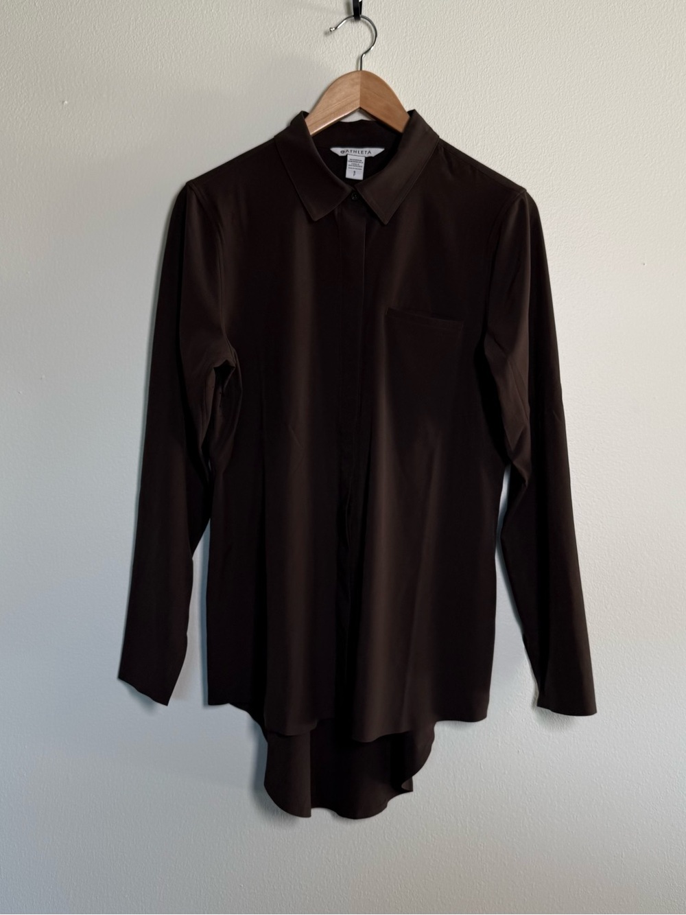 Athleta Dark Brown Long-Sleeve Button-Front Blouse